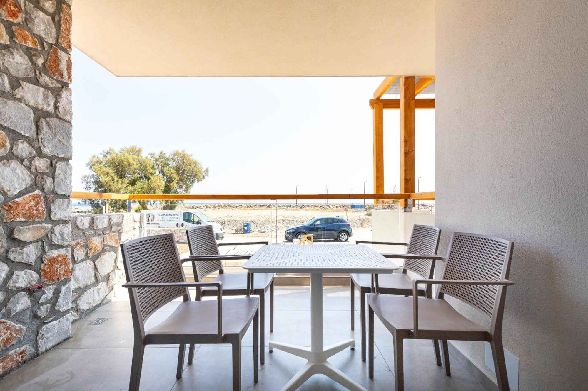 Meli Apartments Paleochora Экстерьер фото