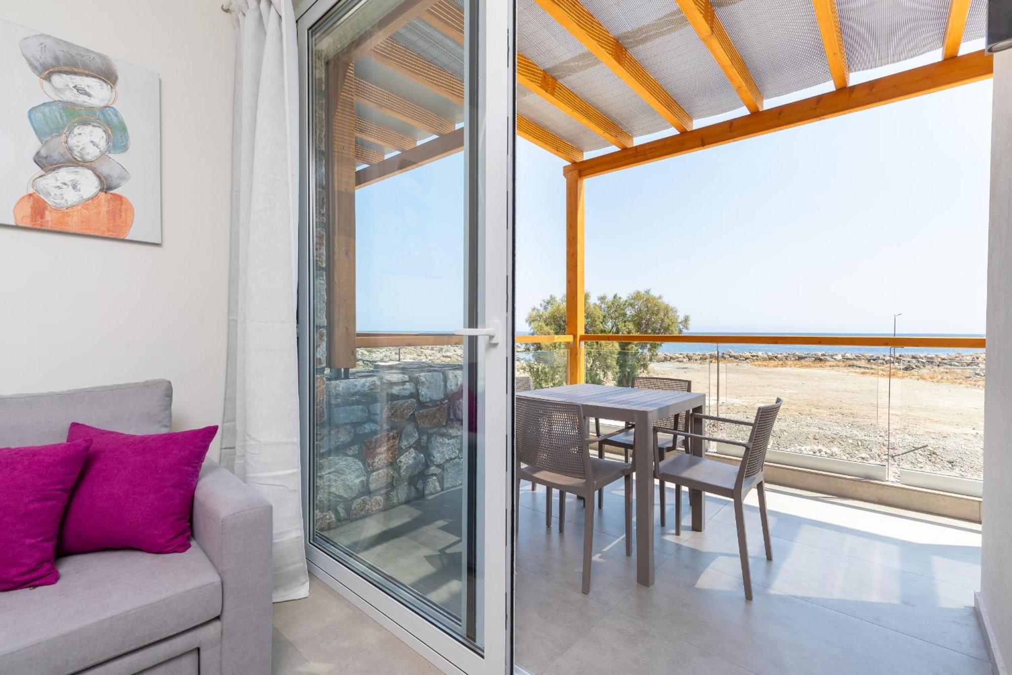 Meli Apartments Paleochora Экстерьер фото